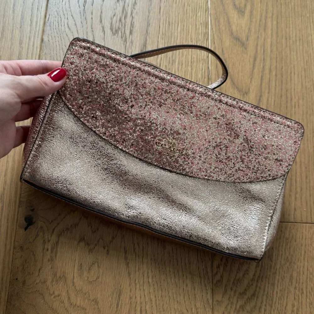 Coach Rose Gold Glitter Metallic Clutch F37563 - EUC - Picture 2 of 8